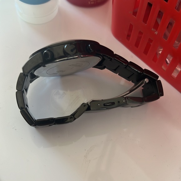 Guess Steel Watch - Picture 2 of 3